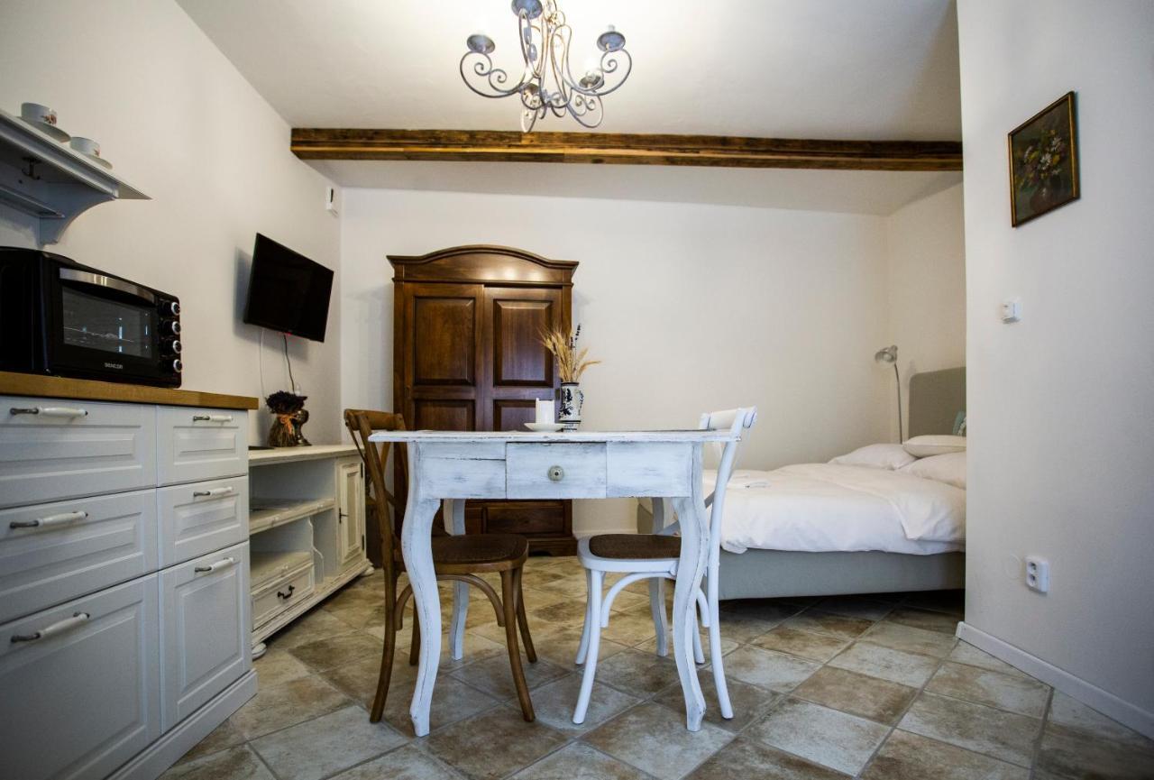 Mikulov Apartmany Magistr Exterior foto