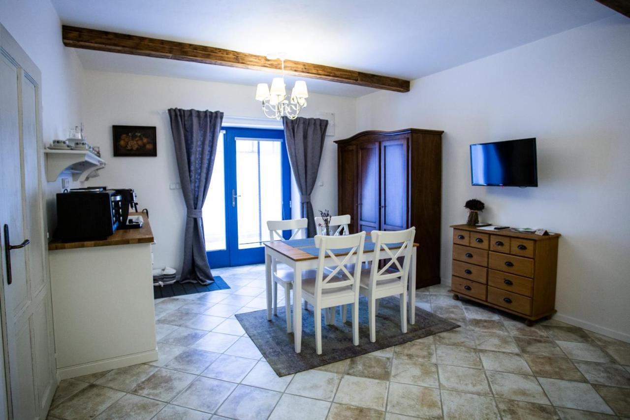 Mikulov Apartmany Magistr Exterior foto